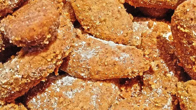 A bunch of vanilla croissants